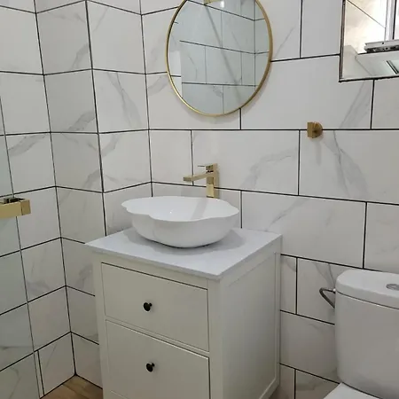 Didi, Affittacamere *