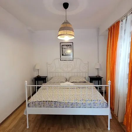 Didi, Guest house