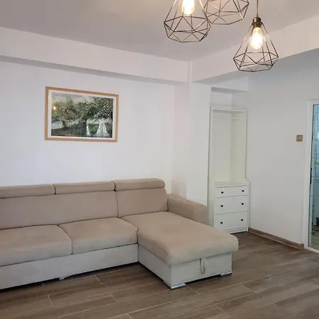 Didi, Guest house