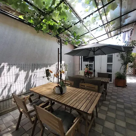 Didi, Pensjonat Mangalia